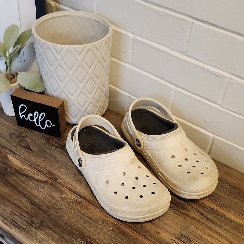 Crocs, Size J3